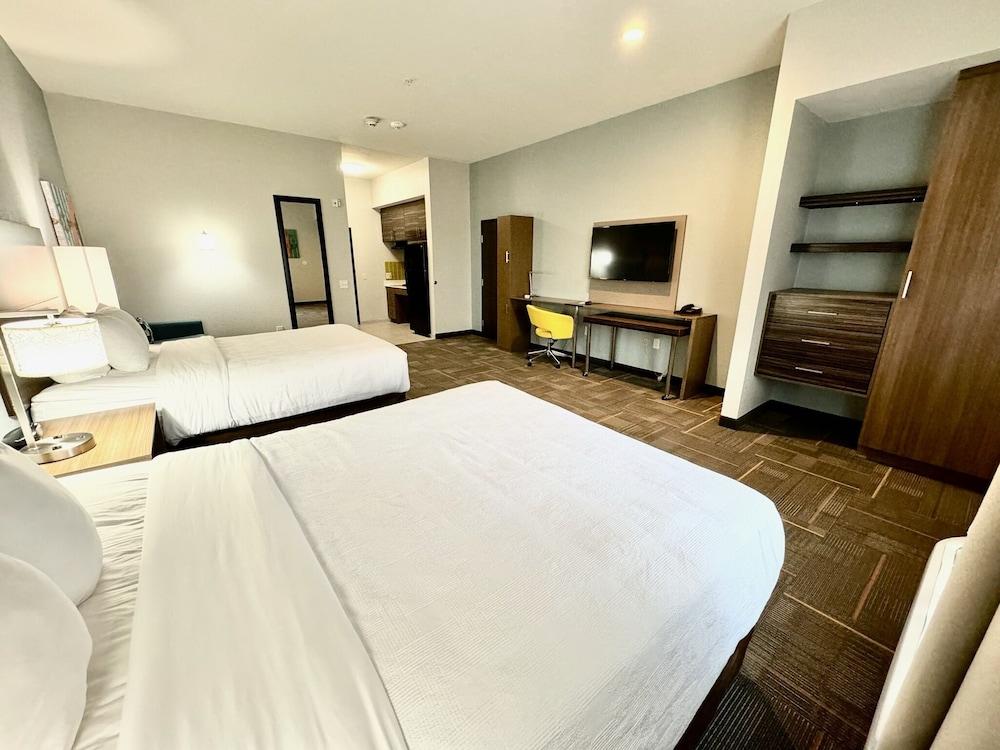 Spark by Hilton Fort Stockton photo 29
