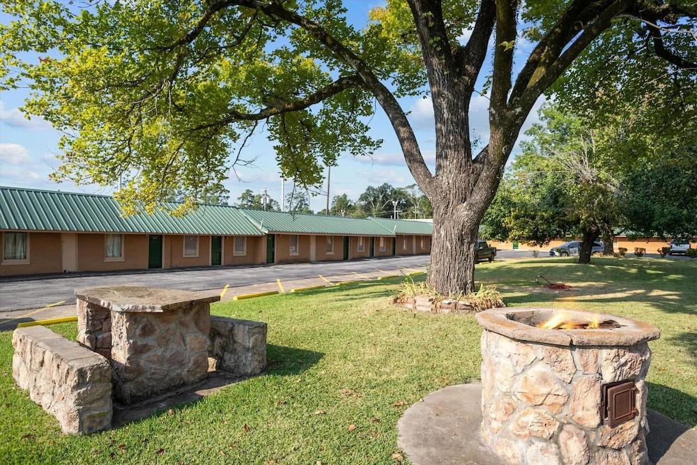 Angelina Motel photo 7