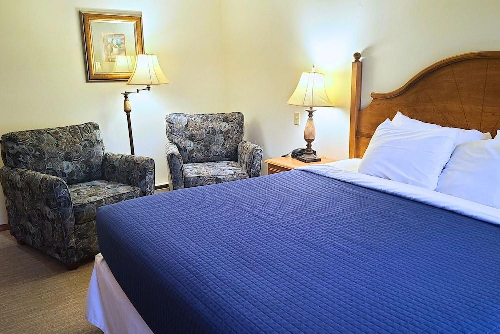 Bridgeport Waterfront Resort photo 34