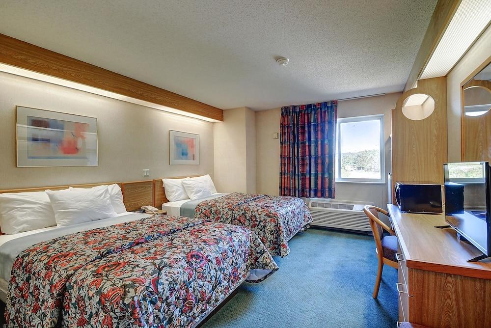 Rodeway Inn Willington North photo 16