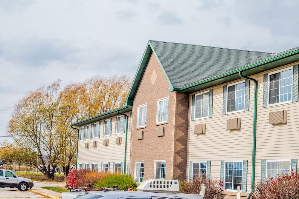 Colfax Inn photo 19