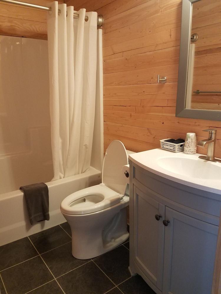 406 Lodge photo 33