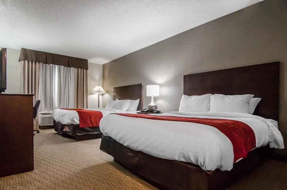 Quality Suites St. Joseph photo 26