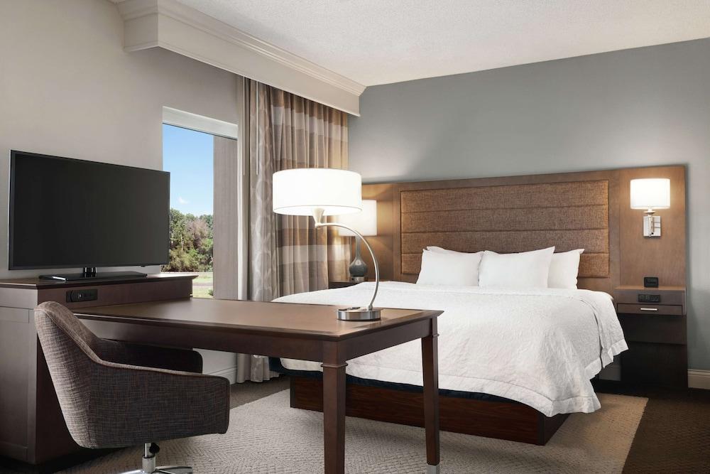 Hampton Inn & Suites Montgomery-EastChase photo 32