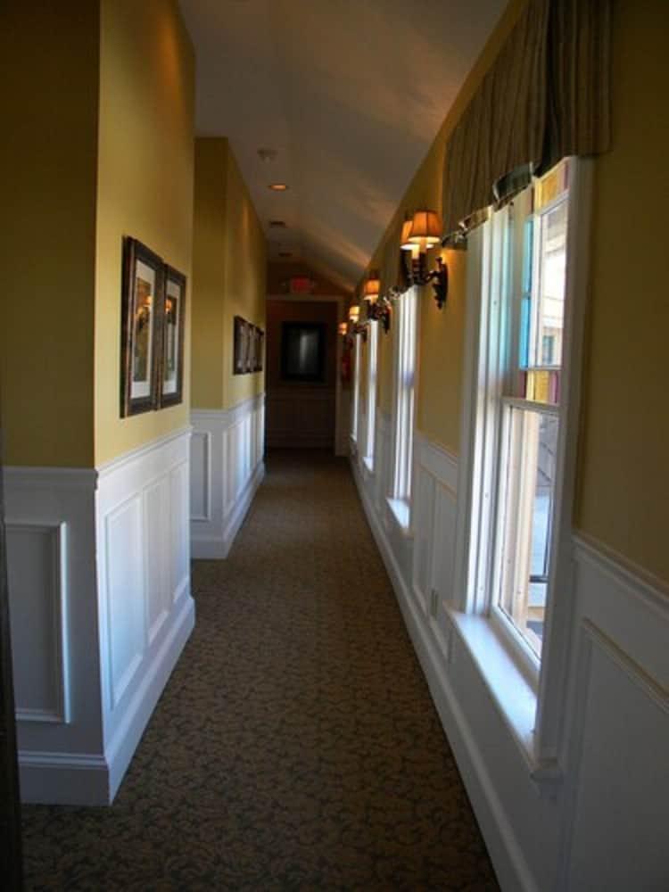 The Smith House photo 56
