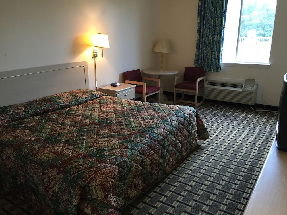 Regency Inn photo 6