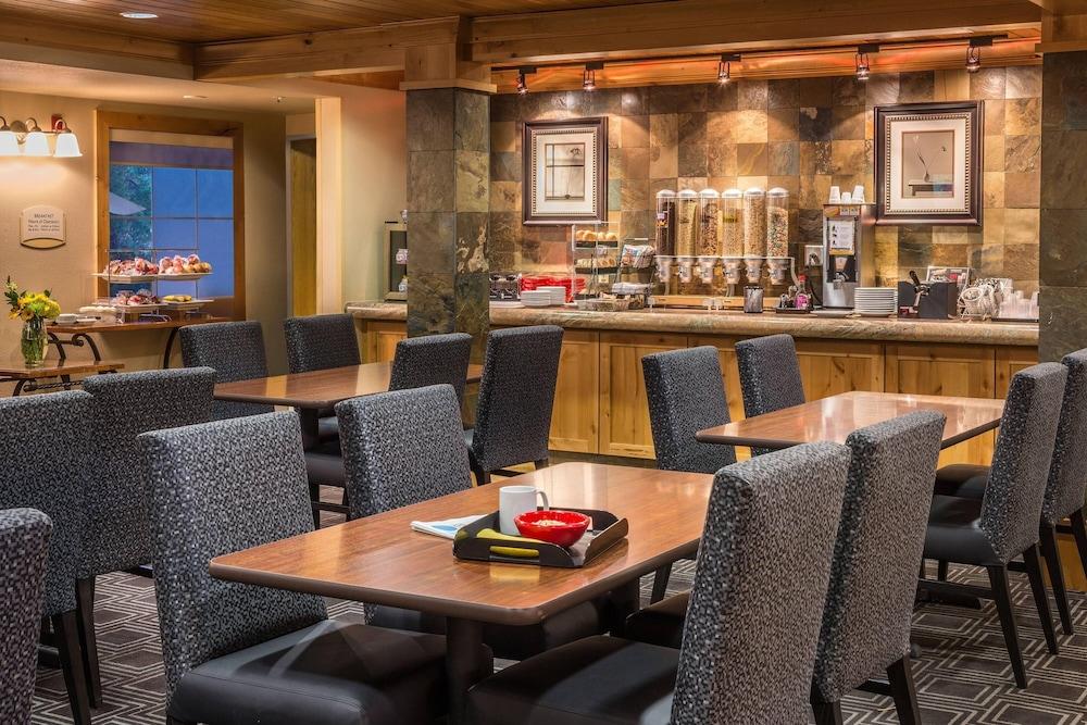 TownePlace Suites by Marriott Bend photo 16