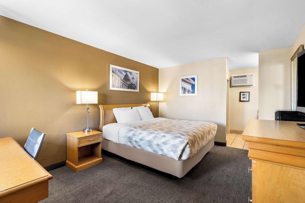 Americas Best Value Inn Yakima photo 12