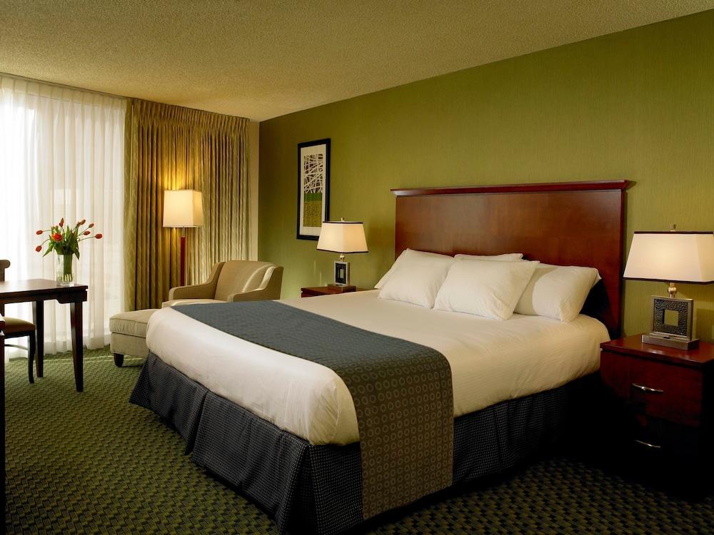 The Aquarius Casino Resort, BW Premier Collection photo 17