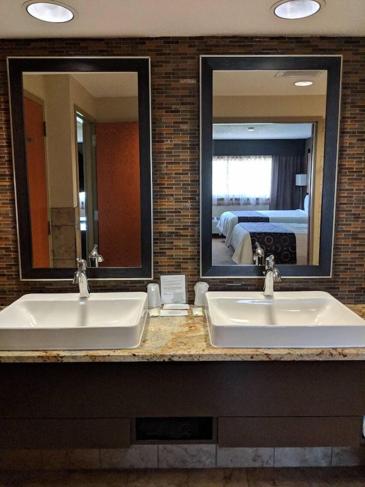 Royal River Casino and Hotel photo 17