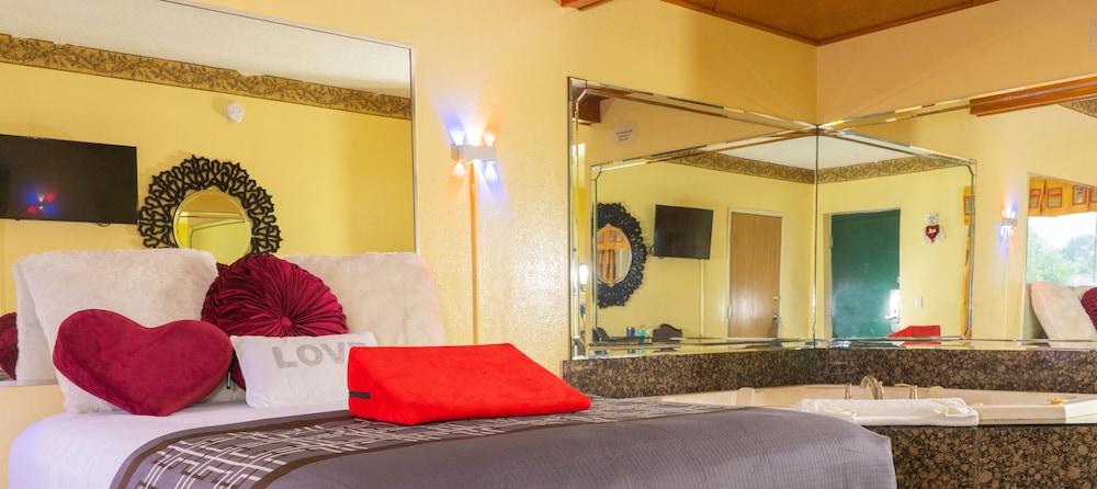 Luxe Inn and Suites photo 5