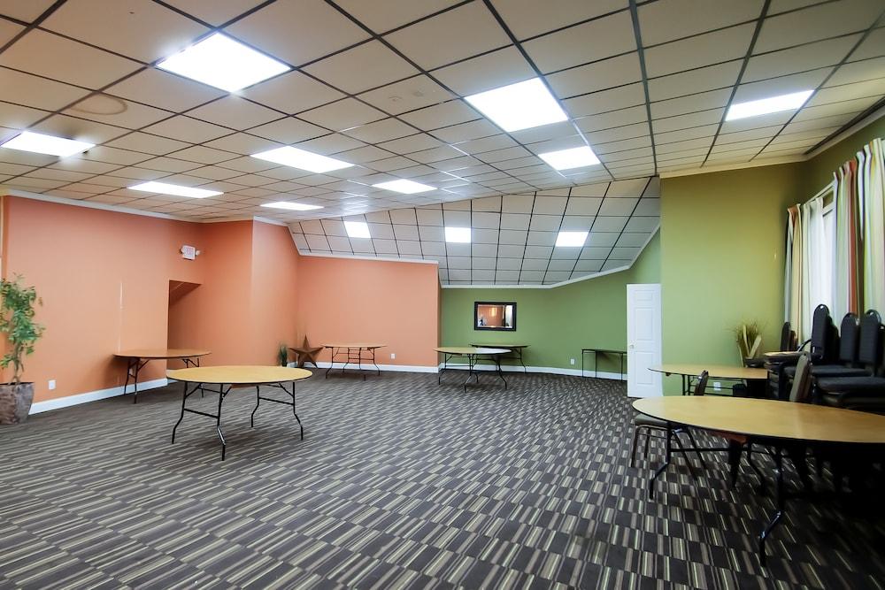 Cypress Inn & Suites Washington by OYO photo 35