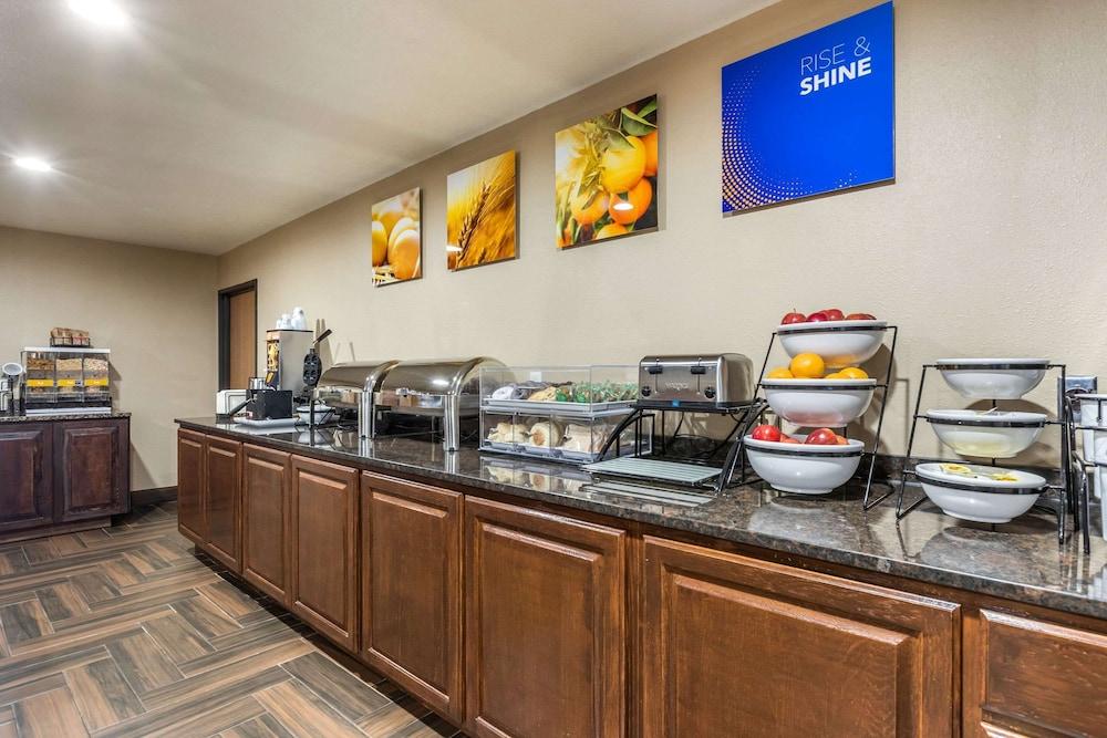 Comfort Inn Story City photo 28