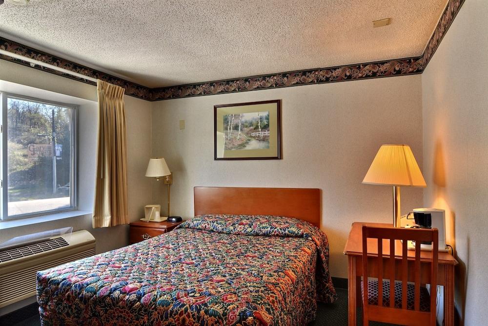 Rodeway Inn Bedford photo 10
