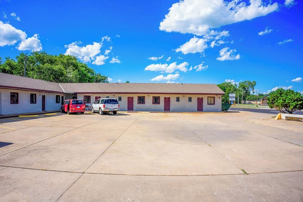 The Inn by El Dorado Lake photo 29