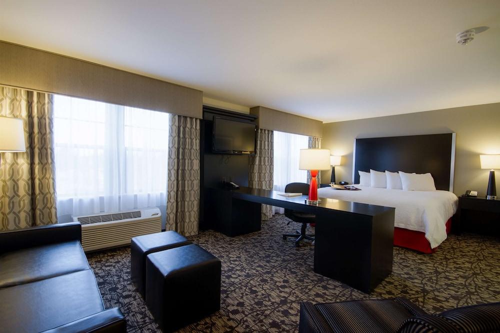 Hampton Inn & Suites Roanoke Airport photo 27