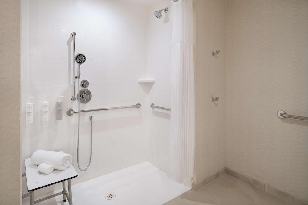 Hilton Garden Inn Visalia, Ca photo 19