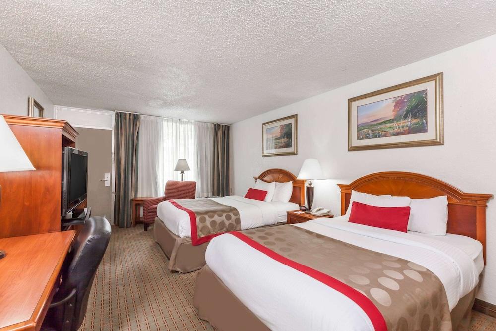 Ramada by Wyndham New Iberia photo 17