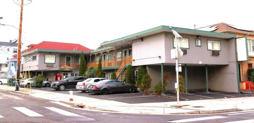Value Inn photo 1