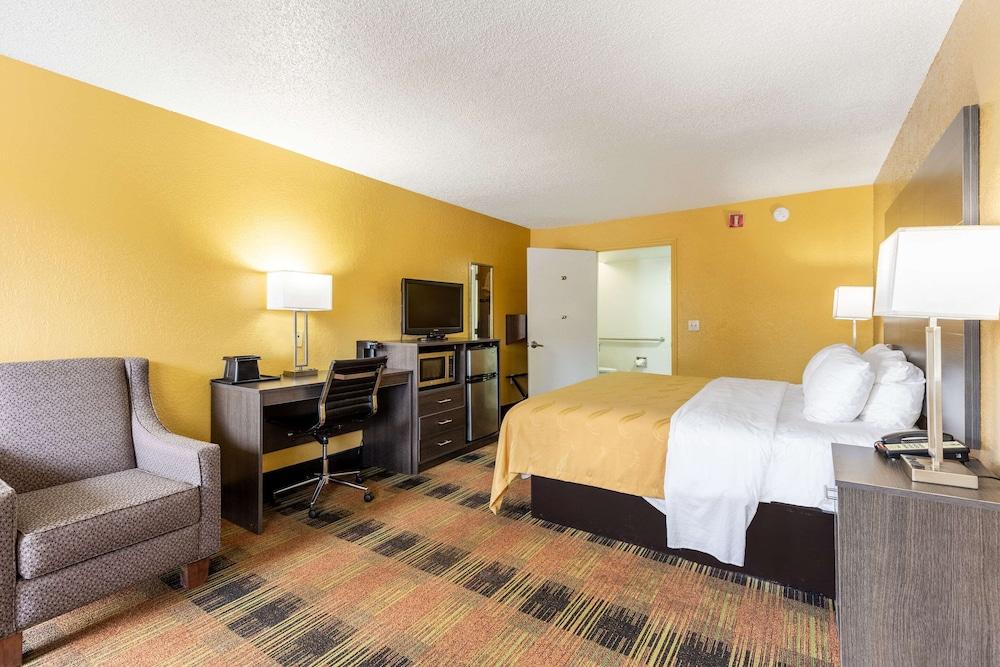 Quality Inn Mobile West Tillmans Corner photo 22
