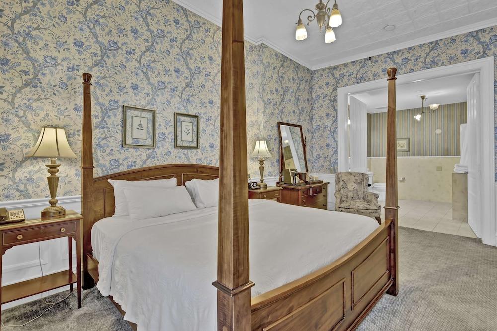 St James Hotel, a Historic Hotel of America photo 43