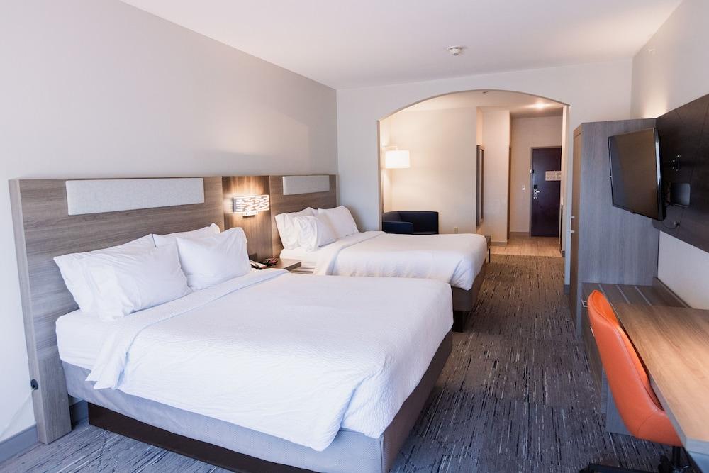 Holiday Inn Express & Suites Guthrie North Edmond by IHG photo 42