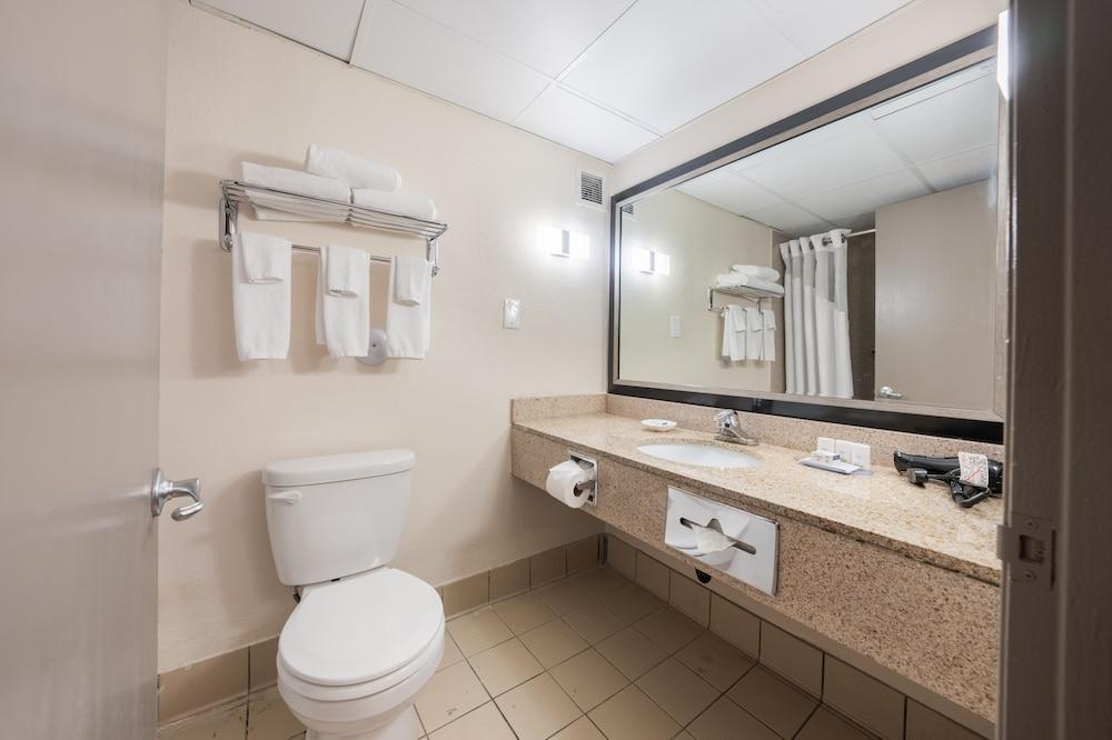 South Country Suites photo 5