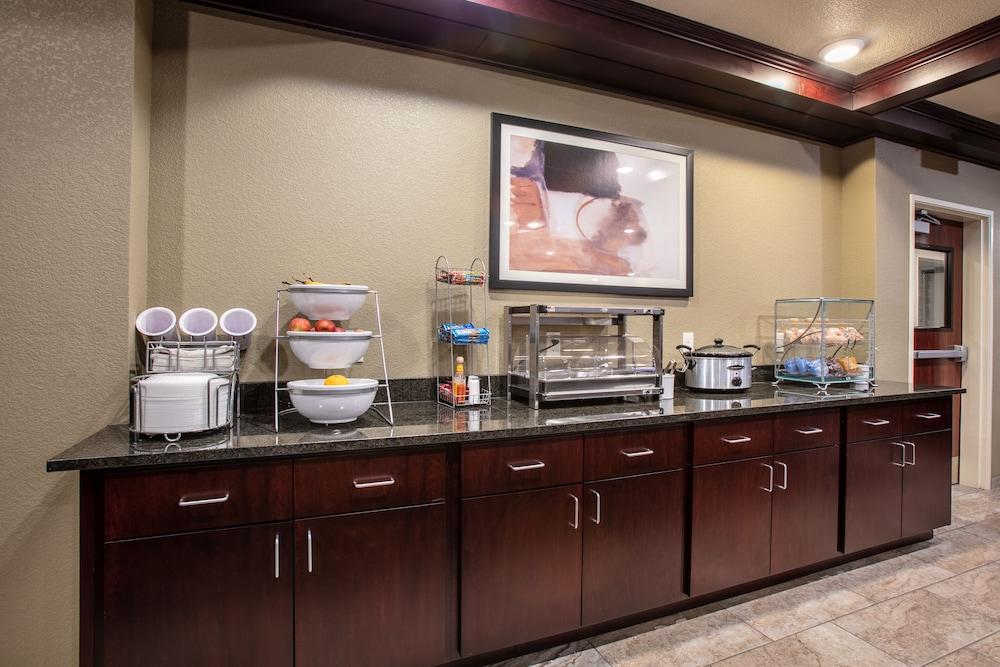 Cobblestone Inn & Suites - Boise City photo 11