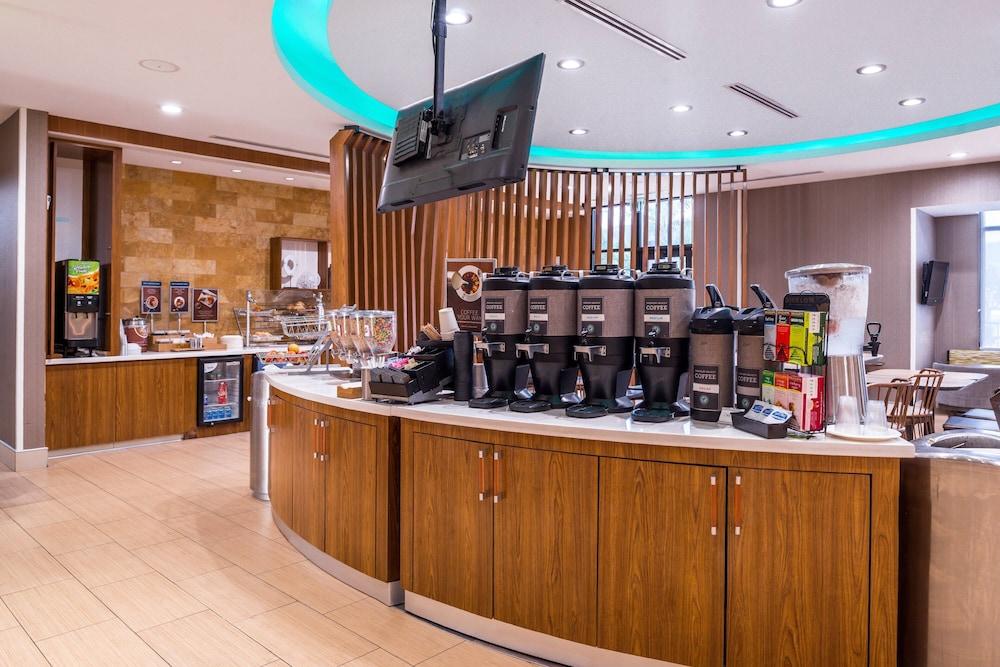 Springhill Suites by Marriott Temecula Wine Country photo 19