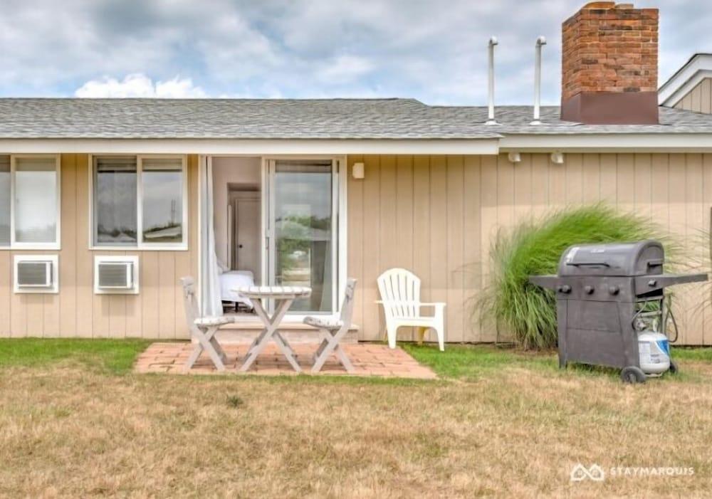 435 East Lake photo 10