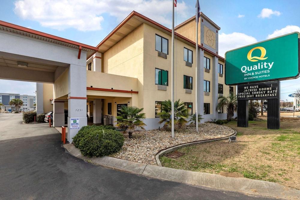 Quality Inn & Suites Ft. Jackson Maingate photo 26