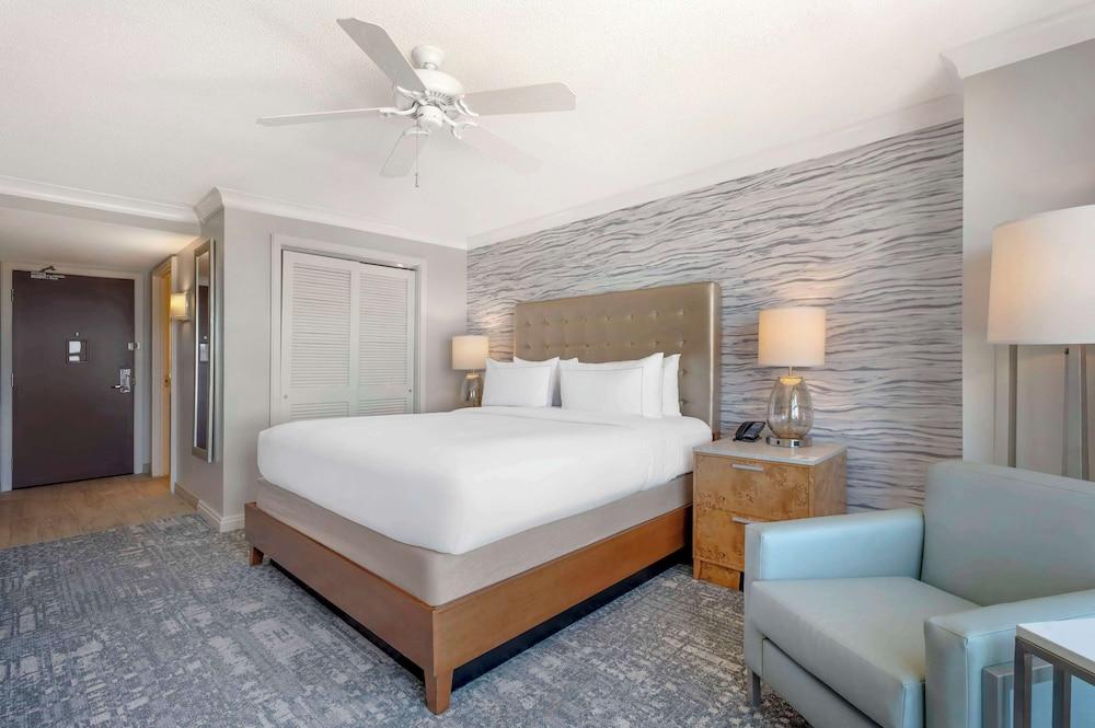 Hilton Virginia Beach Oceanfront photo 63