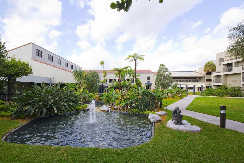 Miami Lakes Hotel photo 18