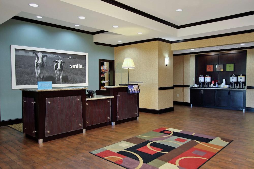 Hampton Inn & Suites Buffalo photo 6
