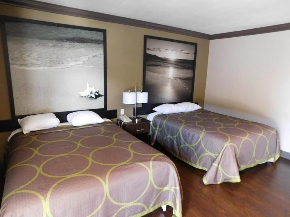 Skyways Hotel photo 3