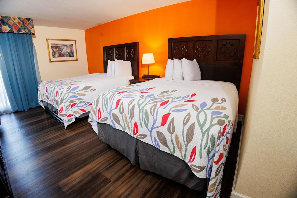 Garnet Inn & Suites, Orlando photo 71