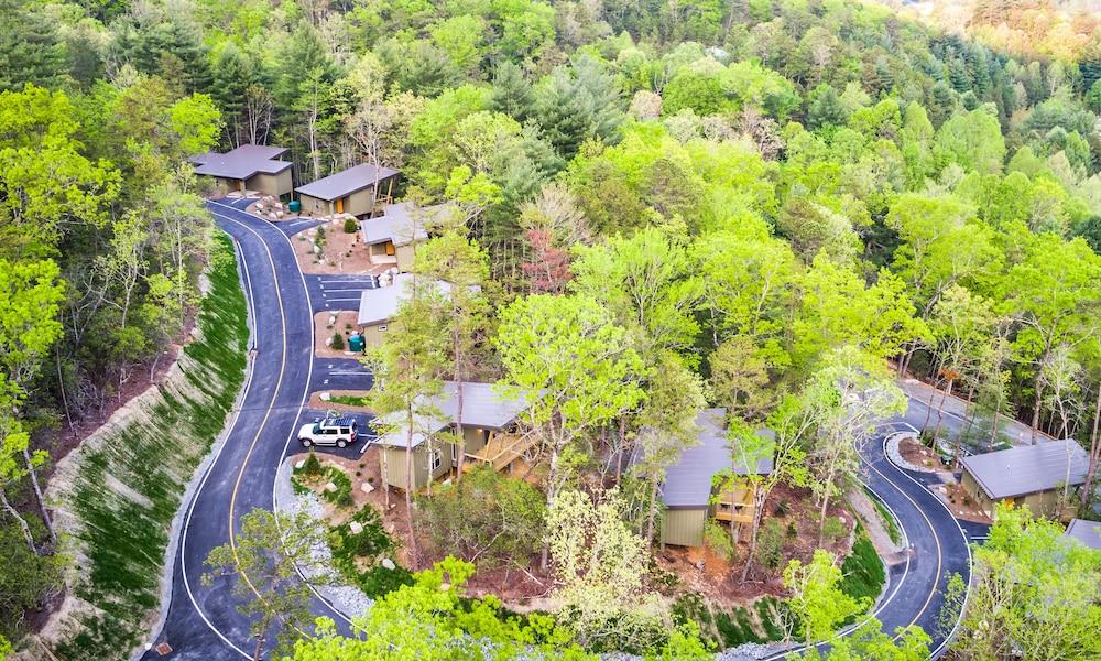 Pilot Cove Forest Lodging photo 35