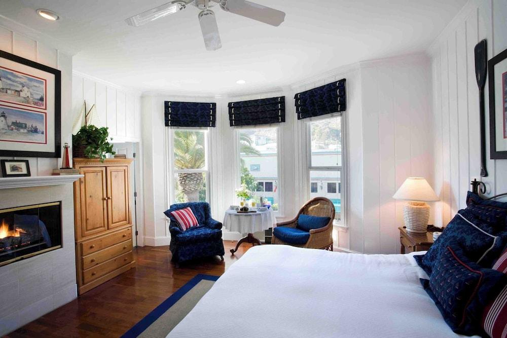 Snug Harbor Inn photo 18