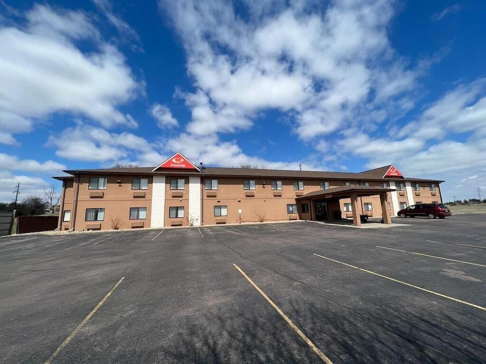 Econo Lodge Oacoma - Chamberlain West photo 100