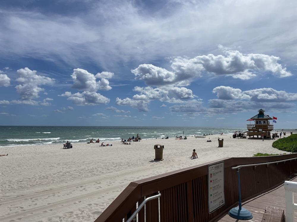 Areia Azul Aparts Miami photo 21