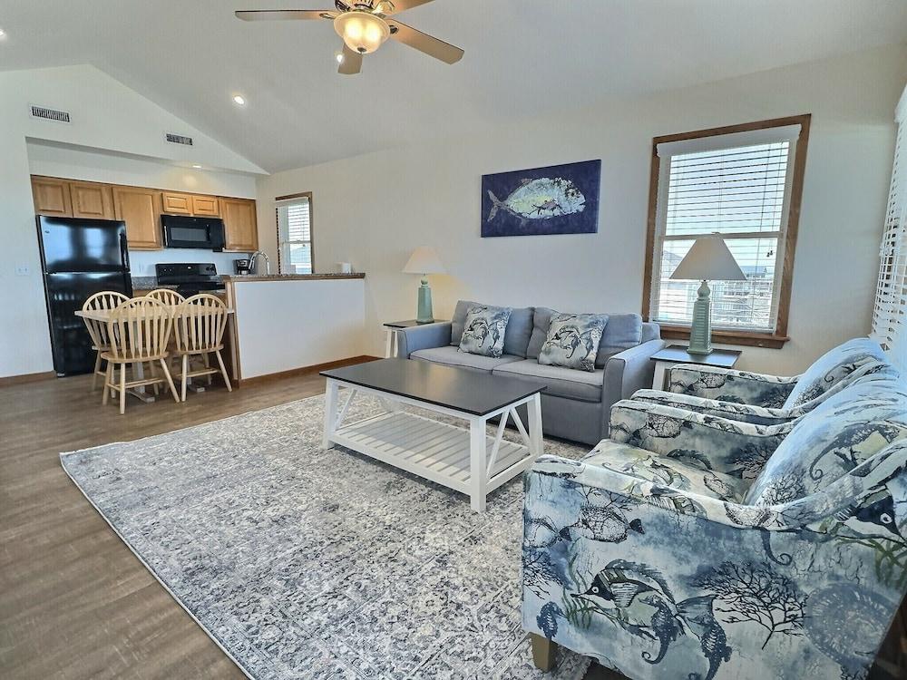 Lighthouse View Oceanfront Lodging photo 22
