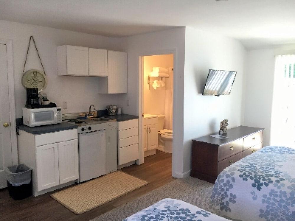 Craigville Beach Inn photo 8
