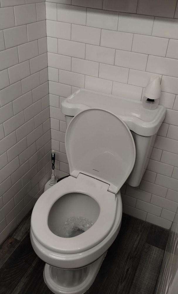 Kings Row Inn photo 6