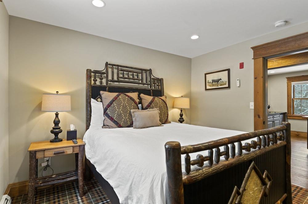 Brook Bound Inn photo 25