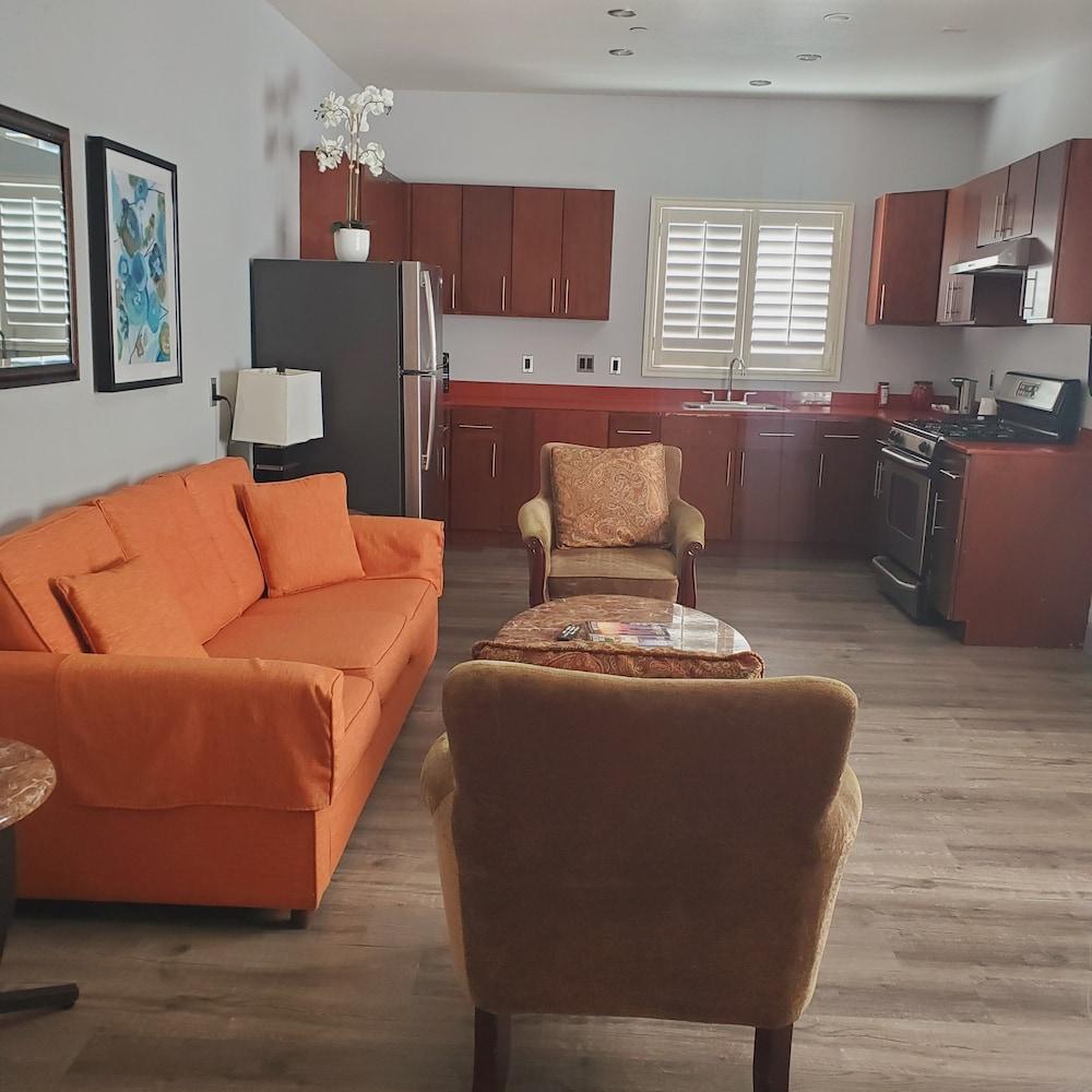 BLVD Hotel and Studios Universal-Hollywood, an Ascend Collection Hotel photo 49