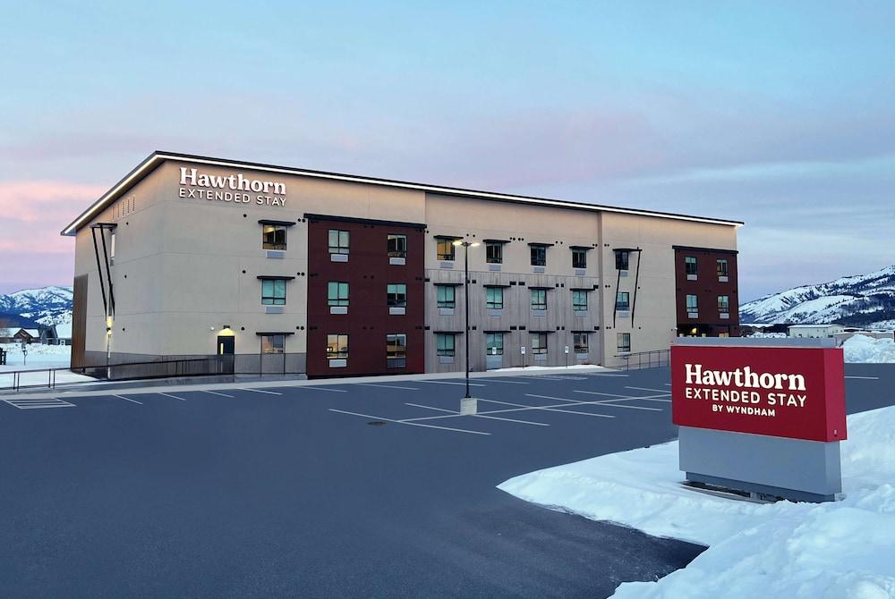 Hawthorn Extended Stay by Wyndham Jackson Alpine photo 13