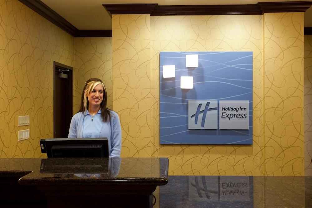 Holiday Inn Express & Suites Frazier Park by IHG photo 2
