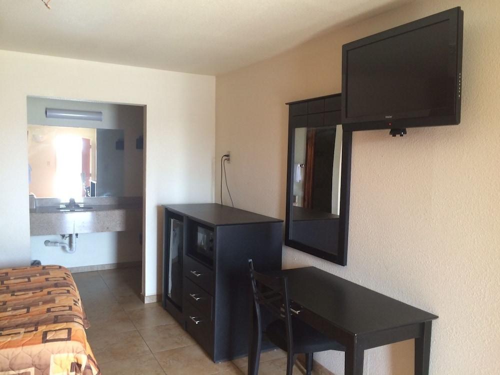 Bayshore Motel photo 3