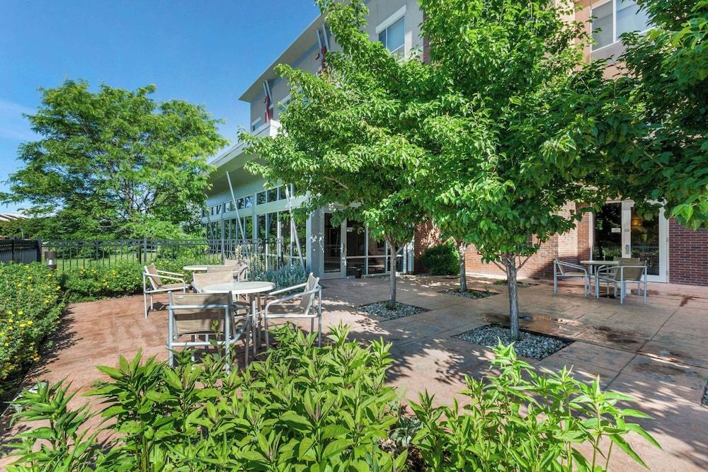 SpringHill Suites by Marriott Fort Collins photo 63