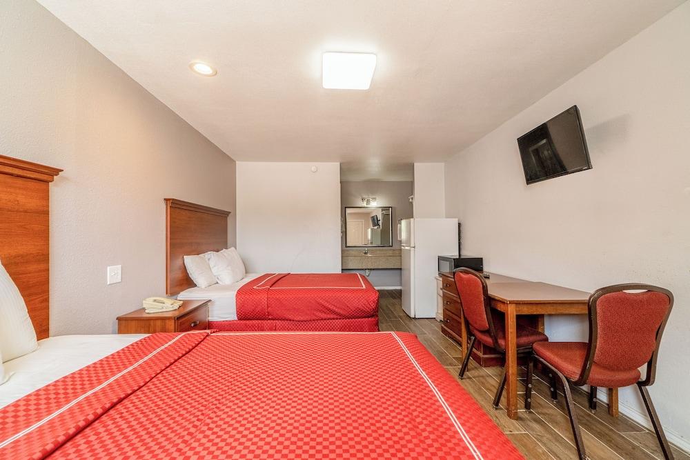 OYO Budget Inn Falfurrias Hwy 281 photo 55